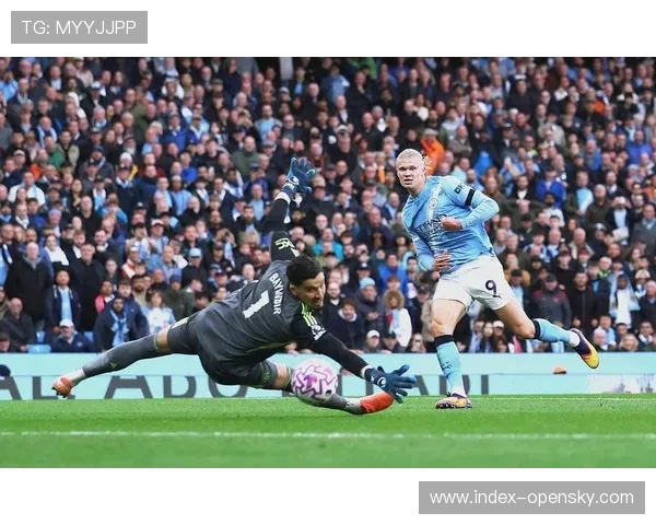 曼城客战利物浦前瞻:双雄争冠路上的关键战术博弈 曼城客战利物浦前瞻:双雄争冠路上的关键战术博弈